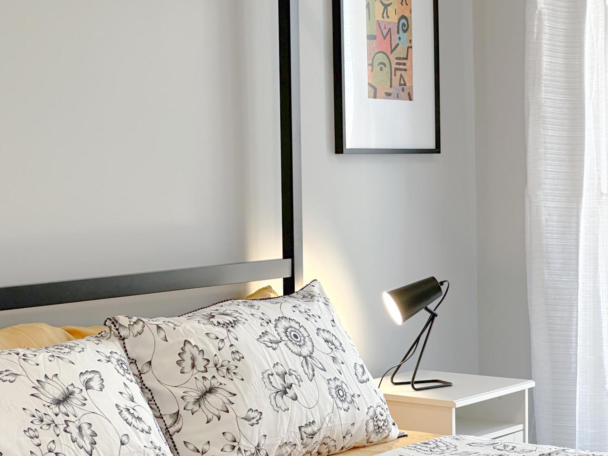 Torre 24 - Luxury Naviglio Suite Милано Екстериор снимка