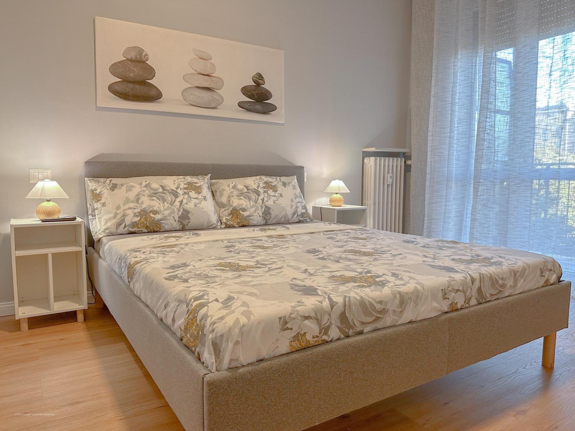 Torre 24 - Luxury Naviglio Suite Милано Екстериор снимка