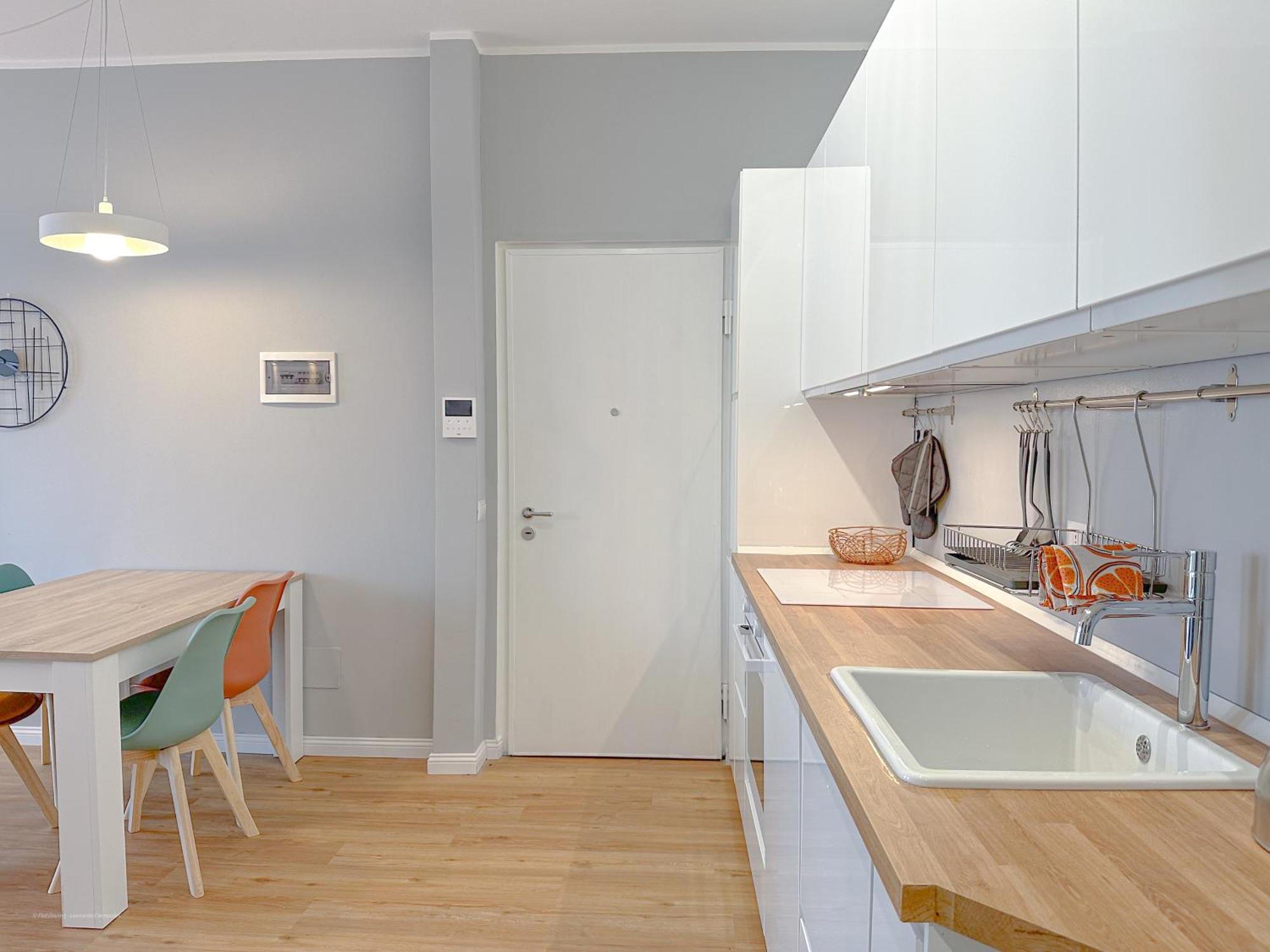 Torre 24 - Luxury Naviglio Suite Милано Екстериор снимка