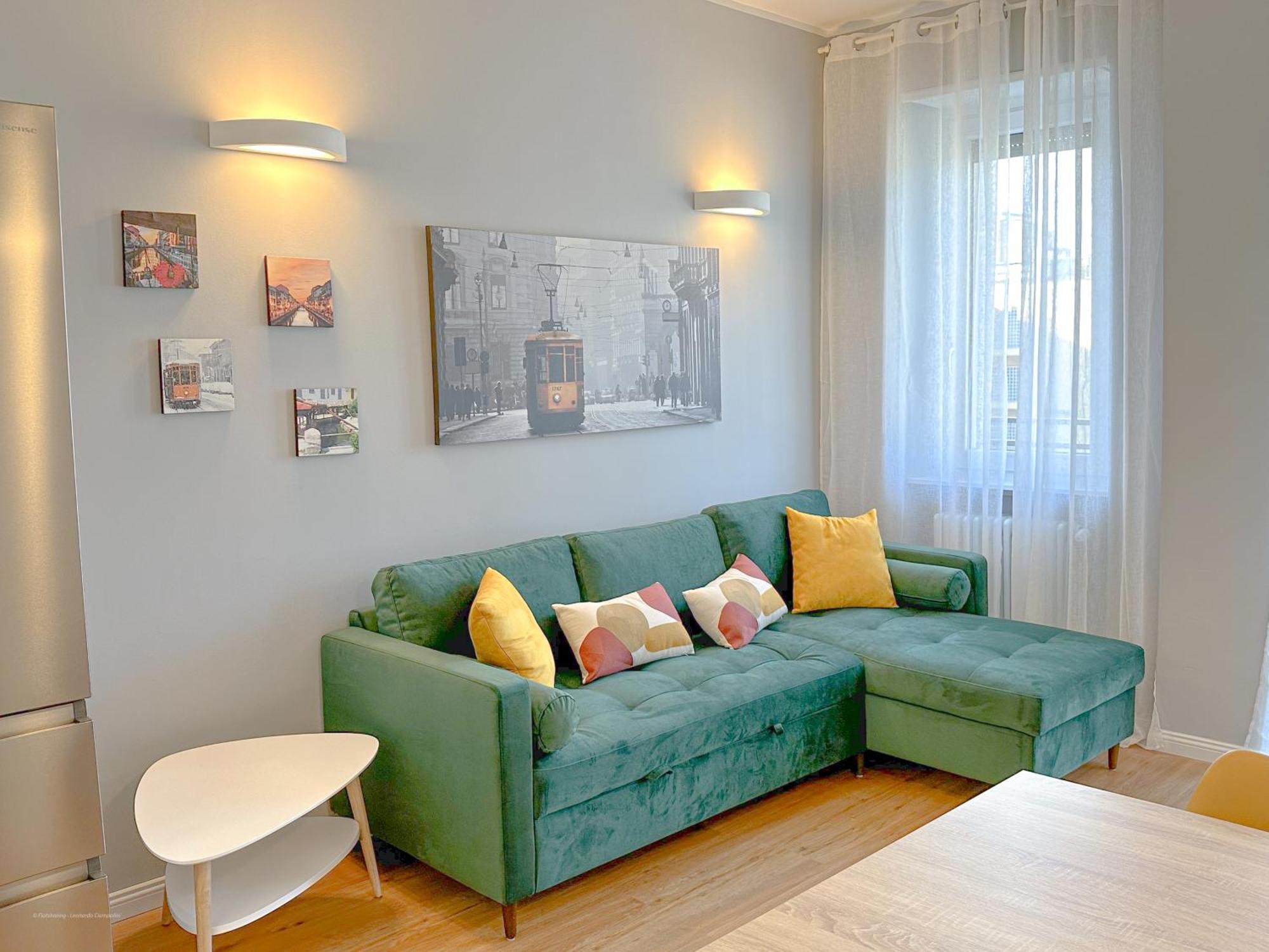 Torre 24 - Luxury Naviglio Suite Милано Екстериор снимка