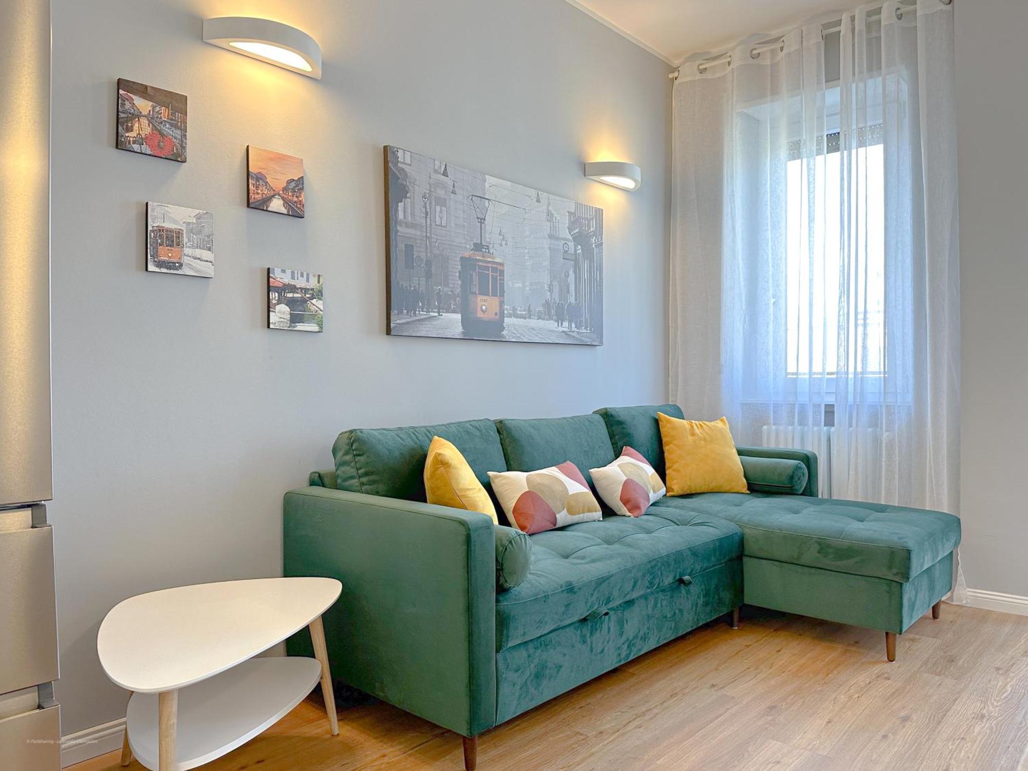 Torre 24 - Luxury Naviglio Suite Милано Екстериор снимка